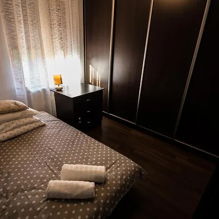 アパート Apartament Z Kominkiem
